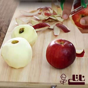 سیب ها را پوست بکنید