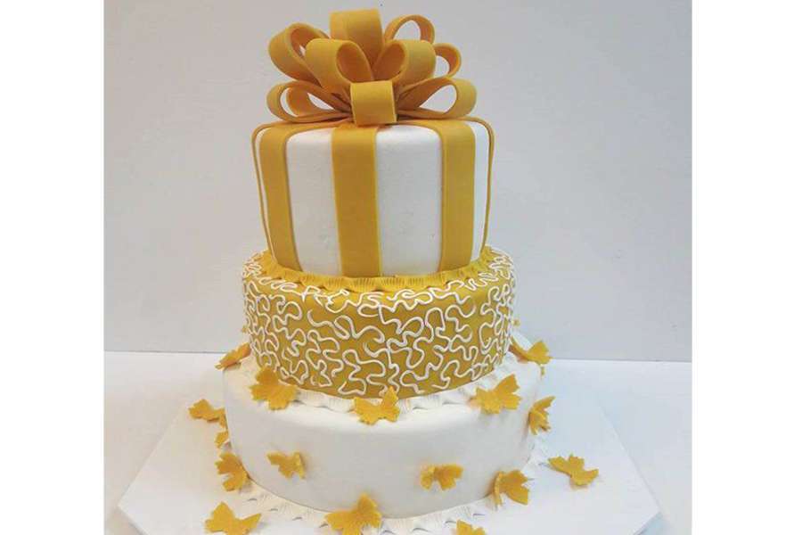 کیک عروسی زرین