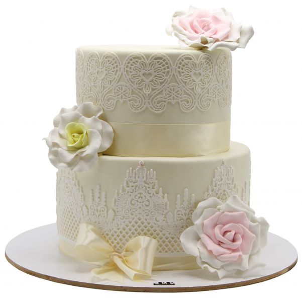 کیک عروسی مینو