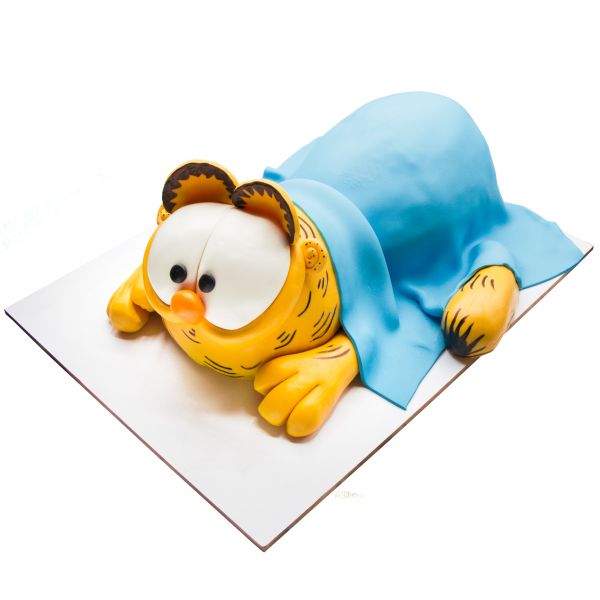 کیک تولد گارفیلد خوابیده