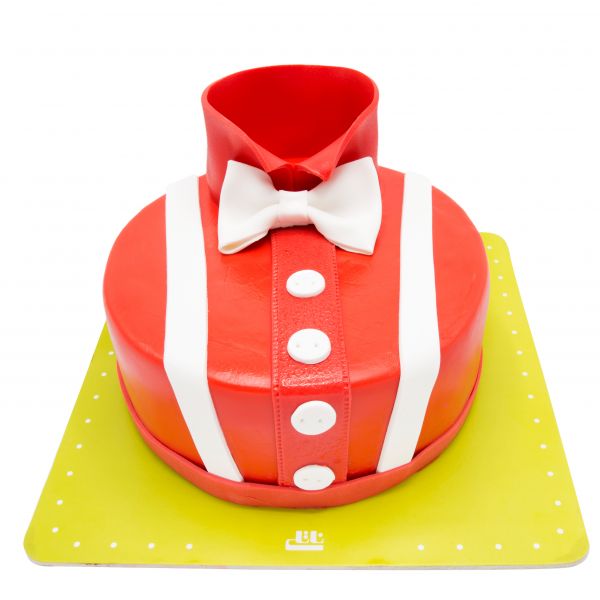 کیک تولد پسرانه پاپیون و پیراهن قرمز