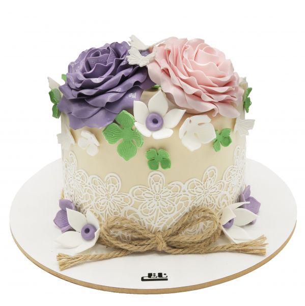 کیک تولد دخترانه باغ گل 2