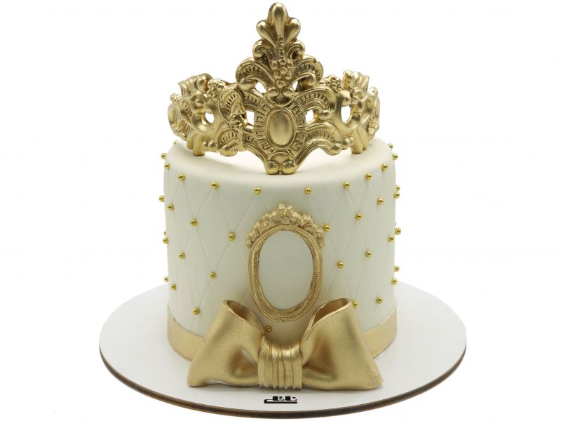کیک تولد دخترانه تاج ملکه