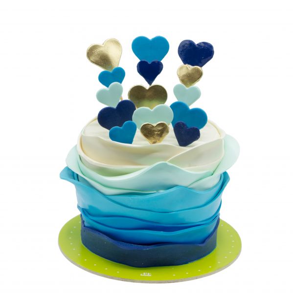 کیک قلب آبی
