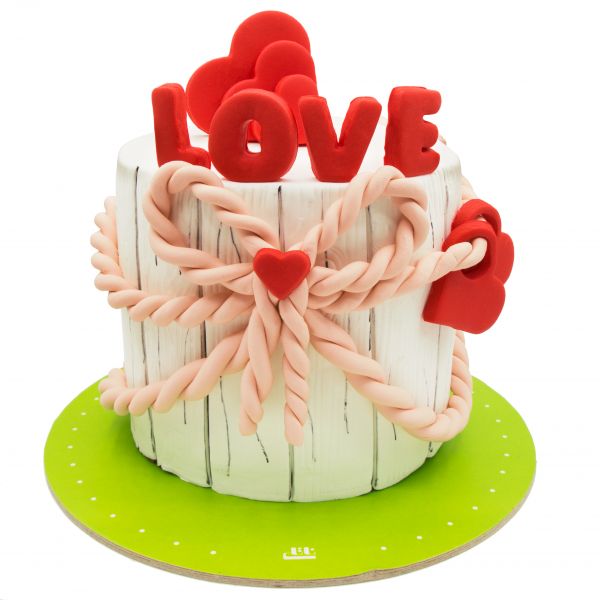 کیک گره عاشقانه