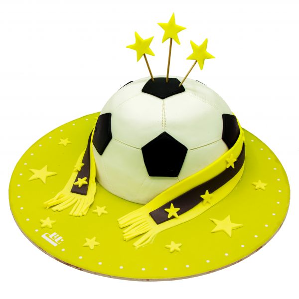کیک تولد پسرانه توپ فوتبال قهرمان