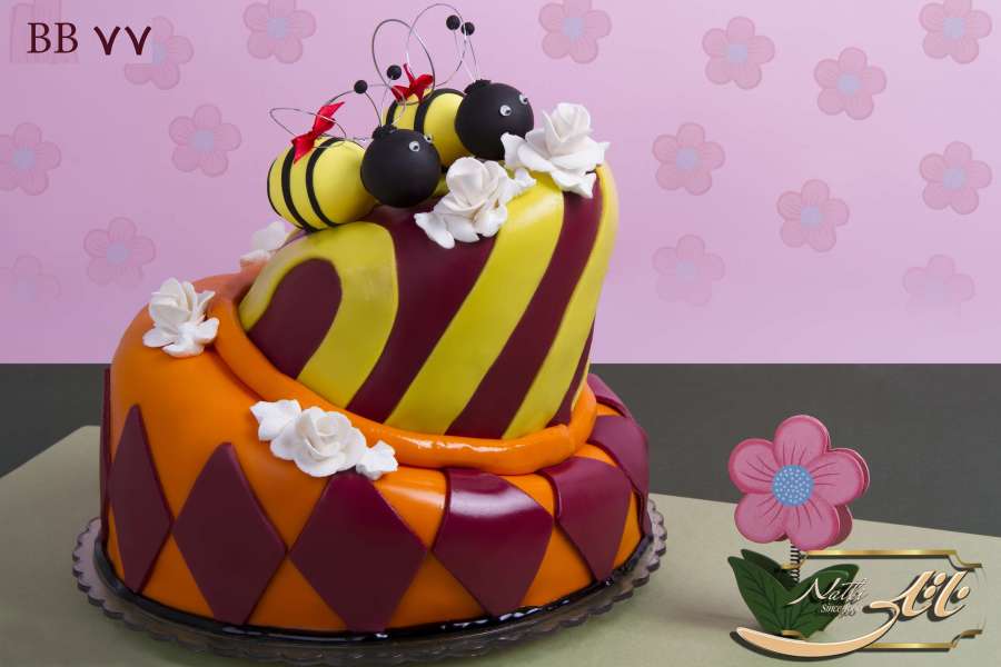 کیک تولد زنبور عسل 1