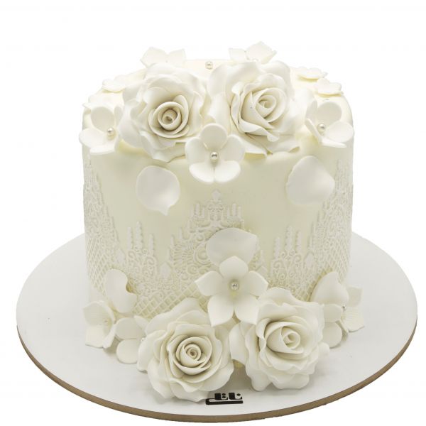 کیک تولد دخترانه رز سفید 2
