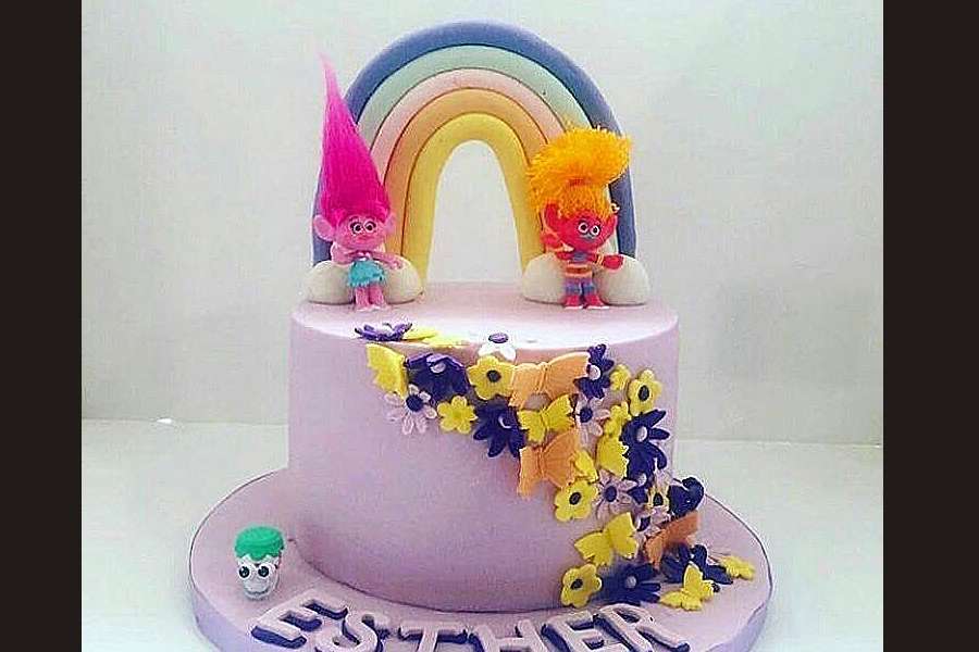 کیک تولد دخترانه ترول