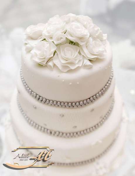 کیک عروسی سپید گل 4