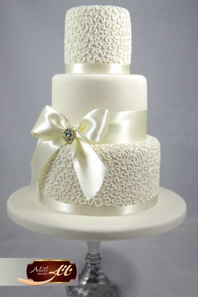 کیک عروسی حورا