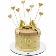 کیک تولد دخترانه قلب طلایی